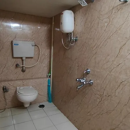 Apartment 1 Bhk In The Heart Of Bandra *
