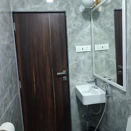 Apartment Eden