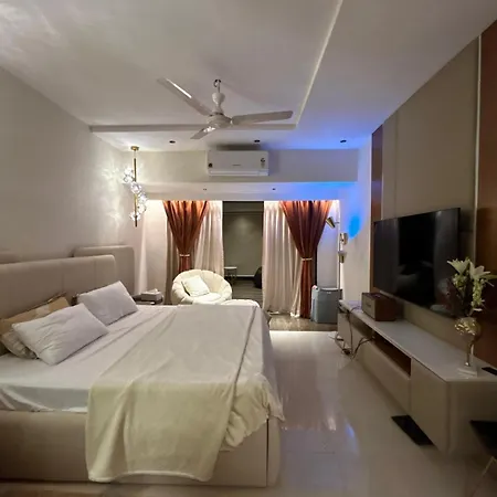 Luxury Aesthetic Party Pad * Mumbai
