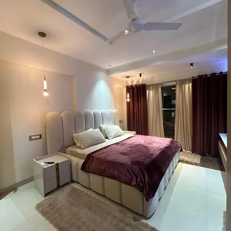 Apartment Luxury Aesthetic Party Pad *