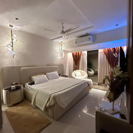 Apartment Luxury Aesthetic Party Pad *