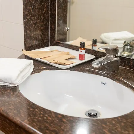 Hotel Ramee Guestline Dadar 4*