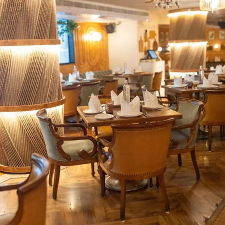 Ramee Guestline Dadar Hotel 4*