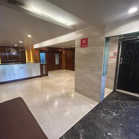 Hotel Hotel Lucky Near Nesco Mumbai