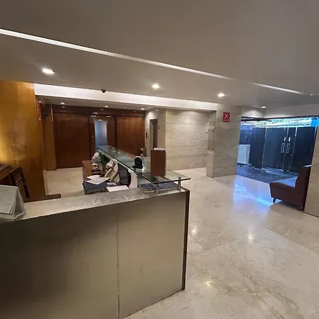 Hotel Lucky Near Nesco Mumbai