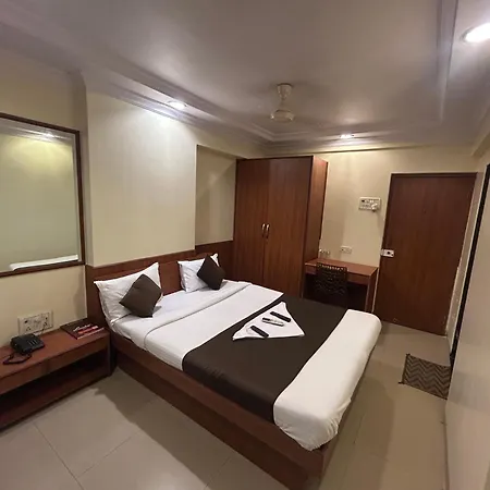 Hotel Lucky Near Nesco Hotel Mumbai