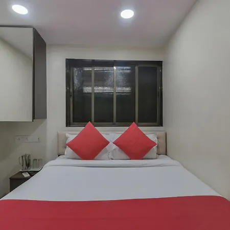 O By Oyo Ak Palace Near Chhatrapati Shivaji International Airport Hotel