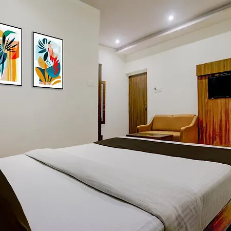 Hotel Townhouse Andheri Sakinaka Metro Formerly 3*