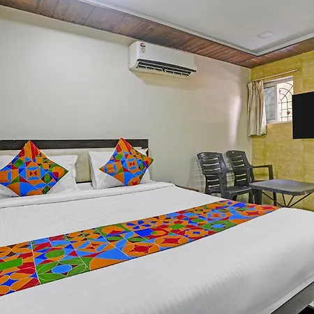 Via Land Hotel