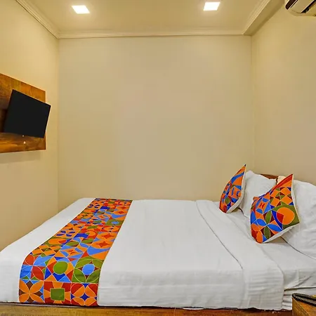 Hotel Via Land 3*