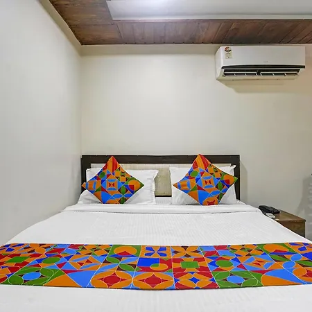 Hotel Via Land 3*