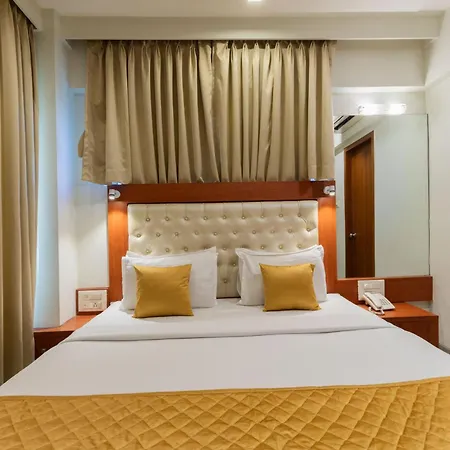 Lords, Hotel Mumbai