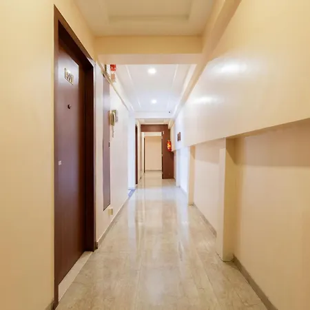 Lords, Hotel Mumbai