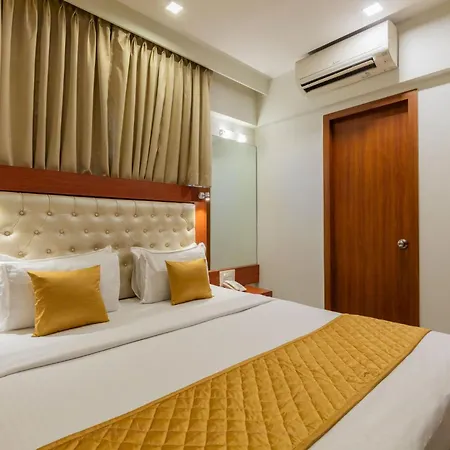 Lords, Hotel Mumbai