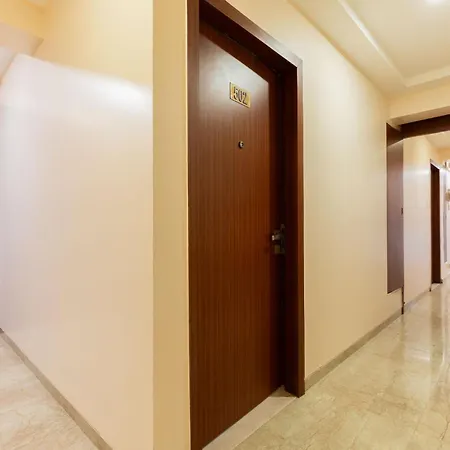 Hotel Lords, Mumbai