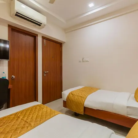 Lords, Hotel Mumbai