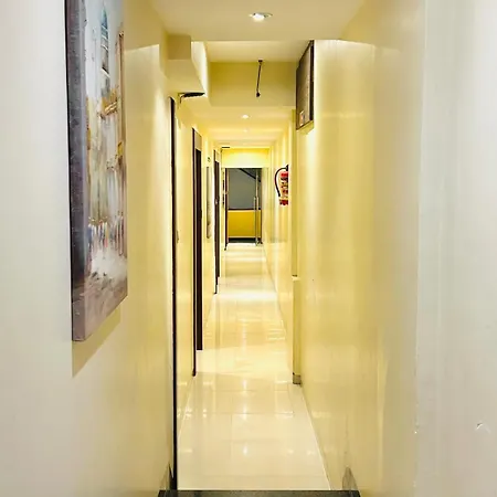 West Inn-near International Airport Hotel Mumbai