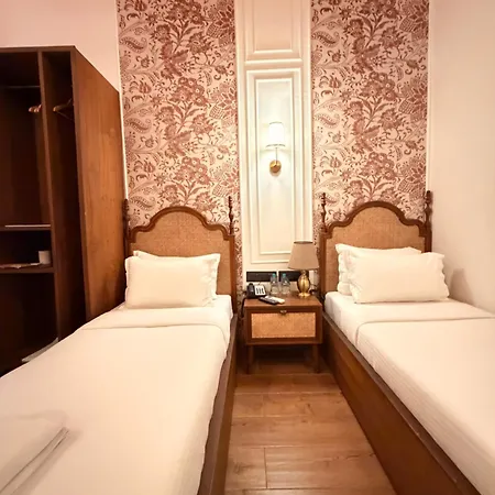 Gulf Mumbai- The Boutique Colaba Mumbai
