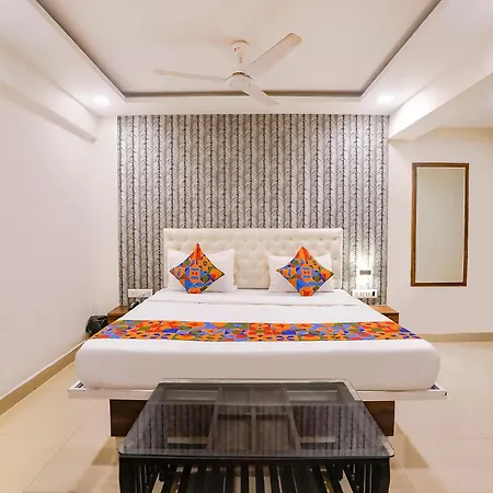 Hotel Fabhotel Arsh Executive 3*