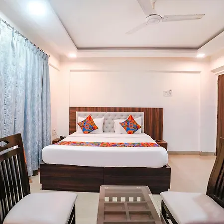 Hotel Fabhotel Arsh Executive