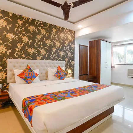 Hotel Fabhotel Arsh Executive 3*