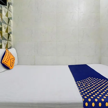 Hotel O Gulzar Masjid Bunder Railway Station 3* Mumbai