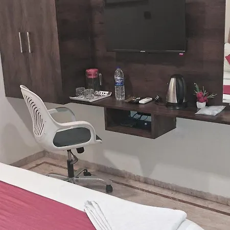 Hotel Shine Hospitality Palace Mumbai