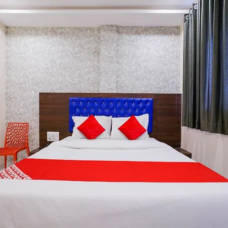 O King Residency Near Bharat Talkies Hotel
