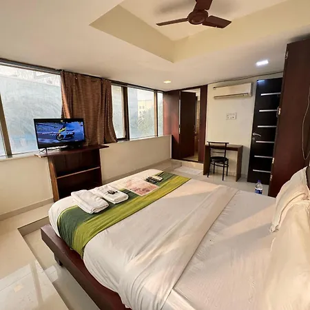 Artusinn Midc Andheri East 3*