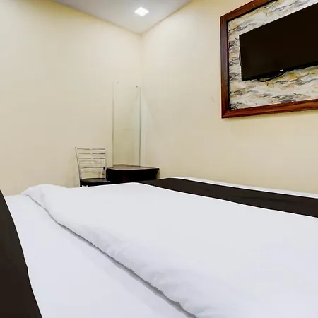 Fabhotel Aai Om Residency Hotel