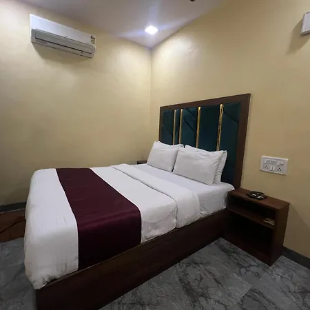 Hotel Fabhotel Aai Om Residency Mumbai
