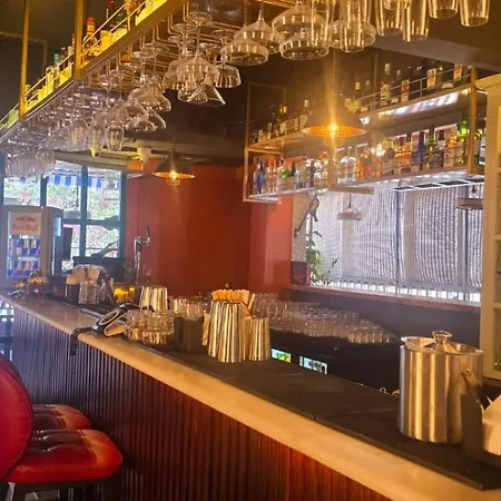 The Unicontinental Hotel 3*