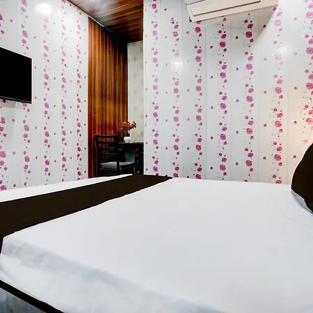Hotel Super O Amma Bhau Residency 4*