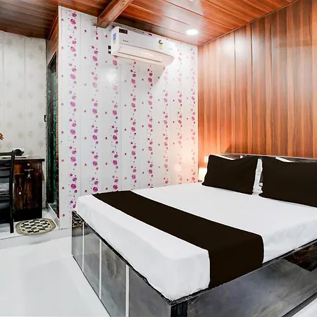 Hotel Super O Amma Bhau Residency 4*