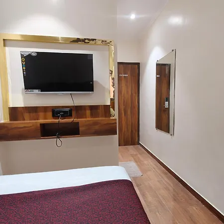 Sai Palace- Near Tata Memorial Hospital 3*
