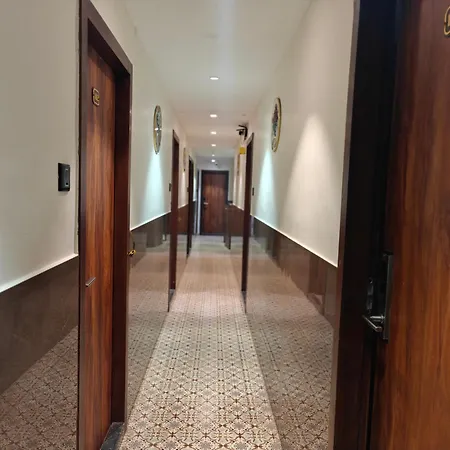 Sai Palace- Near Tata Memorial Hospital 3* Mumbai
