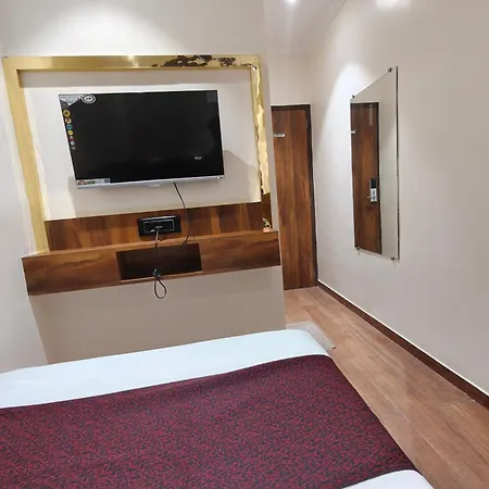 Sai Palace- Near Tata Memorial Hospital Hotel 3*