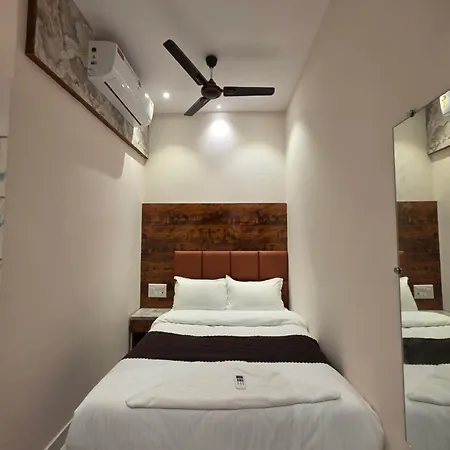 Hotel Powai Palace 3*