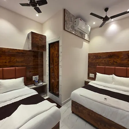 Hotel Powai Palace