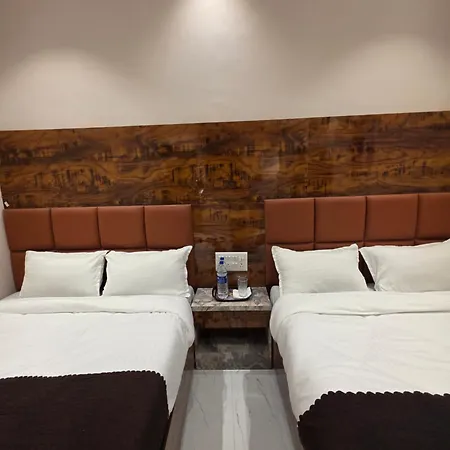 Powai Palace Hotel 3*