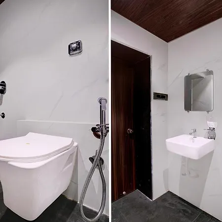 Fabhotel Majestic Crest Hotel 3*