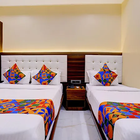 Fabhotel Majestic Crest