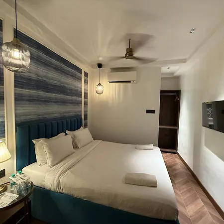 Palm Breeze - Colaba Hotel Mumbai