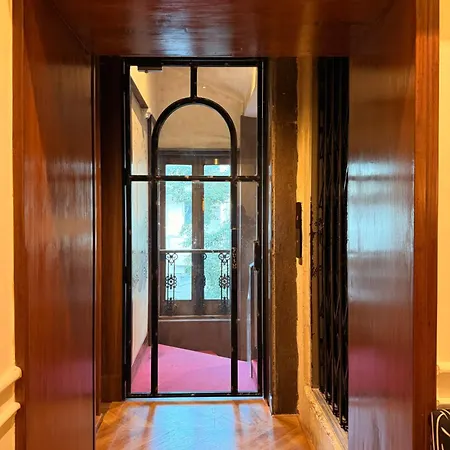 Palm Breeze - Colaba Hotel 3*