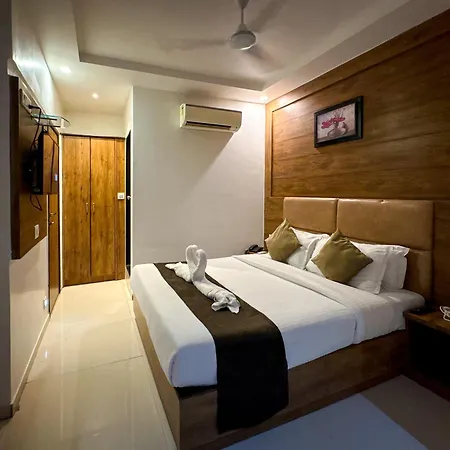 Palm Breeze - Colaba Hotel Mumbai