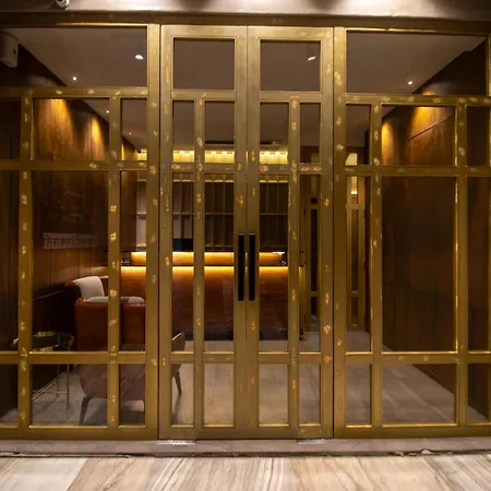 Hotel White Pearl - Colaba