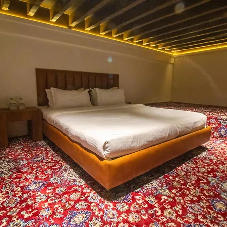 White Pearl - Colaba Hotel Mumbai