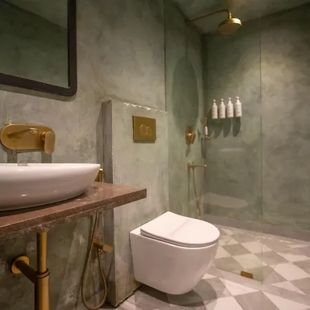 Hotel White Pearl - Colaba Mumbai
