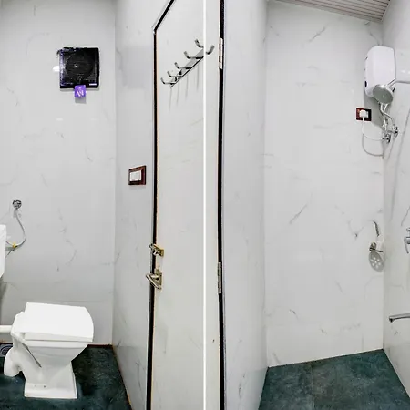 Hotel O By Oyo Mm Residency 3*