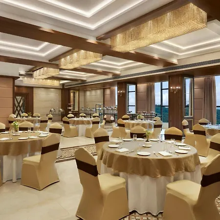 Hotel The Fern Residency Mumbai, Mira Road, Series By Marriott 4*